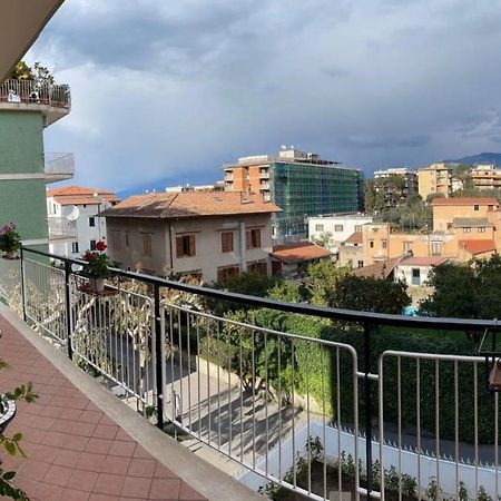Apartamento A Casa E' Mamma Península Sorrentina Exterior foto