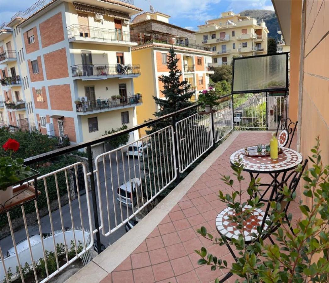 Apartamento A Casa E' Mamma Península Sorrentina Exterior foto